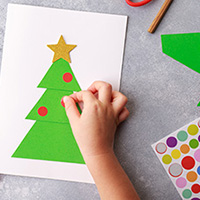 Christmas Tree dot stickers - fein motor skills preschool